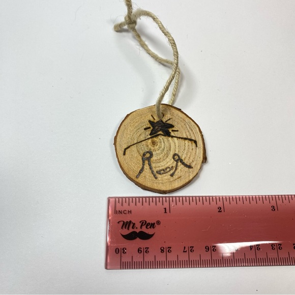 Mini Wood Burned Nativity Scene Christmas Ornament Hand Crafted - Picture 3 of 3